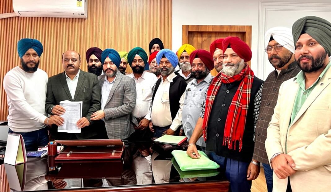 Deputy CM Surinder Kumar Choudhary meets Kathua DGPC delegation, assures preservation of historic Gurudwara Charan Kamal Sahib. Emphasizes importance of preserving cultural heritage for future generations