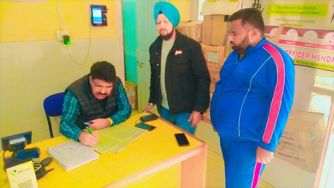 CMO Poonch Conducts Surprise Visits to PHC Mankote and PHC Harni; Staff Found Absent