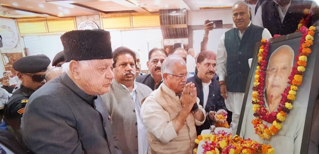 Dr Farooq Abdullah assures to installation statue of Pt Mangat Ram Sharma