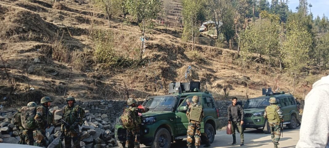 Three Army jawans injured in Keshwan encounter