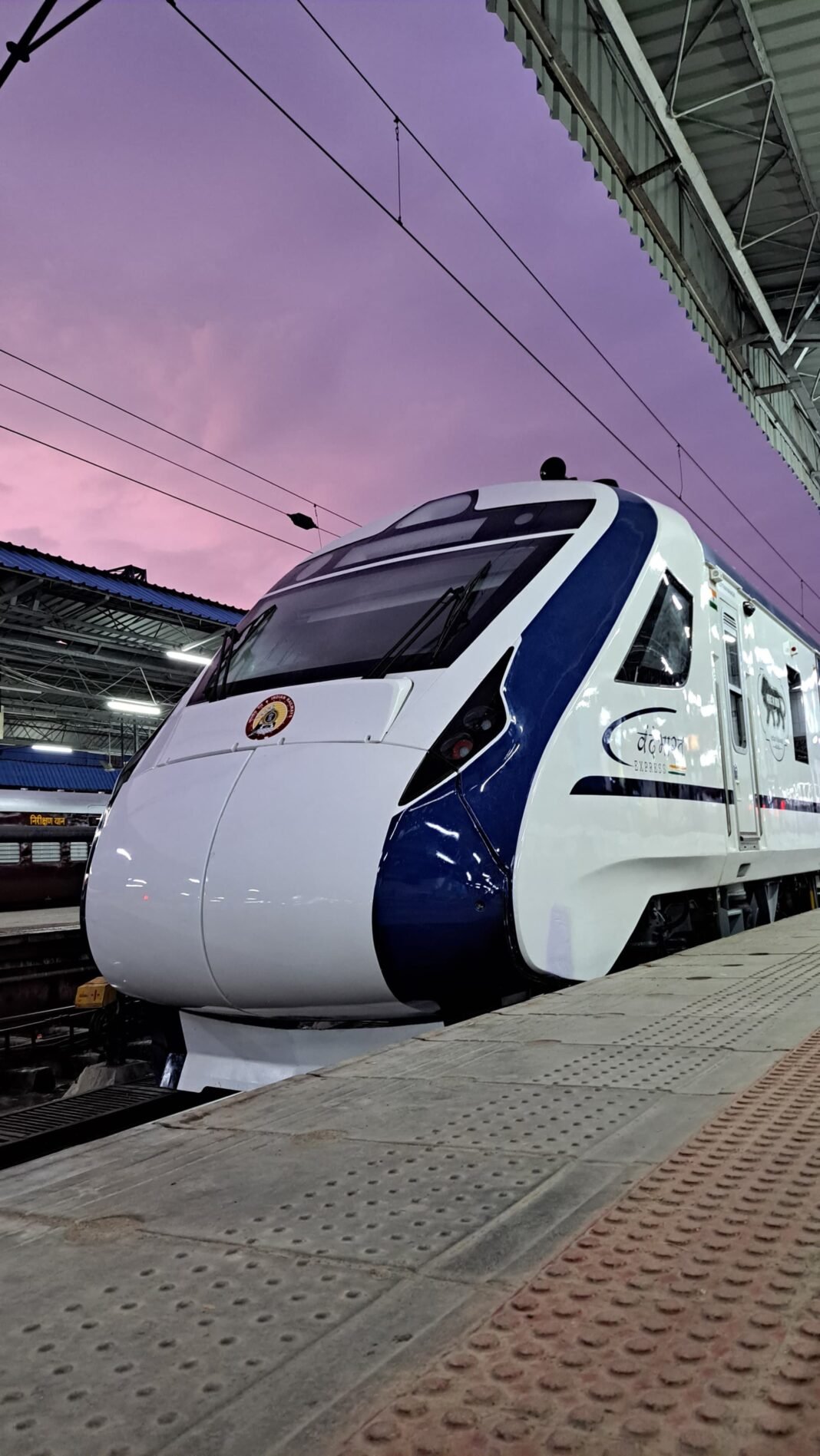 Kashmir Bound: Vande Bharat Sleeper to Launch in January, Connecting Delhi to Srinagar