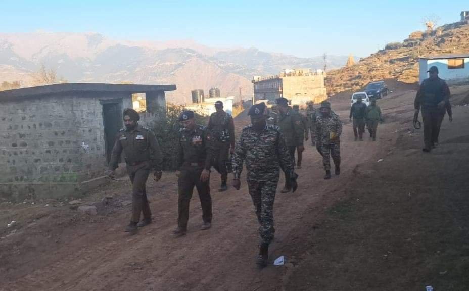 ADGP Jammu zone reviews operational preparedness of Kathua Police