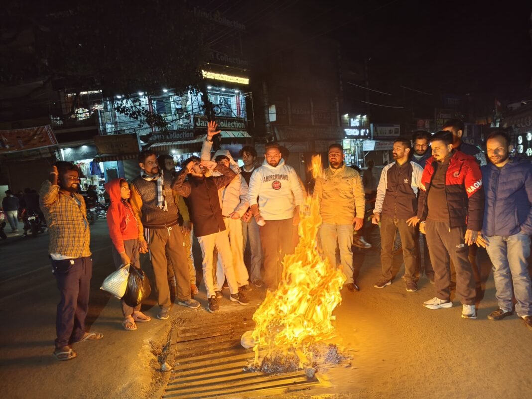 Hindu Organizations Protest Against PDP Leader’s Controversial Remarks in Udhampur