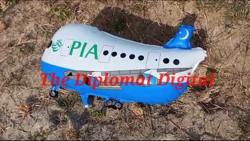 Aeroplane shaped with PIA marking balloon seized in Kathua’s village