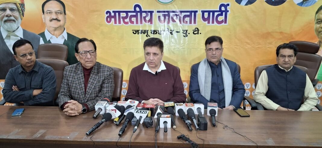 Few parties adopting silence on Bangladesh incidents NC, PDP, Cong should shed policy of selective condemnations: Sunil Sethi