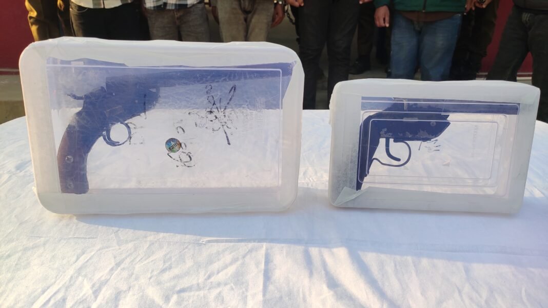 Six accused nabbed in attempted murder case,weapon Desi Katta ,vehicle used in crime recovered with in 48 Hours by Bishnah Police