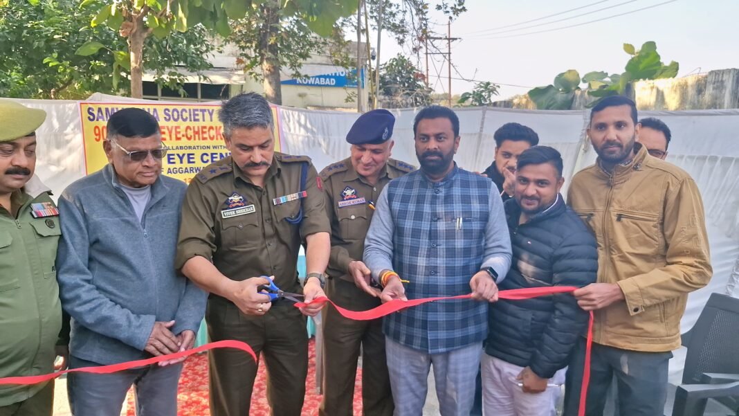 Keshav Chopra organises Free Eye Screening Camp for Cops