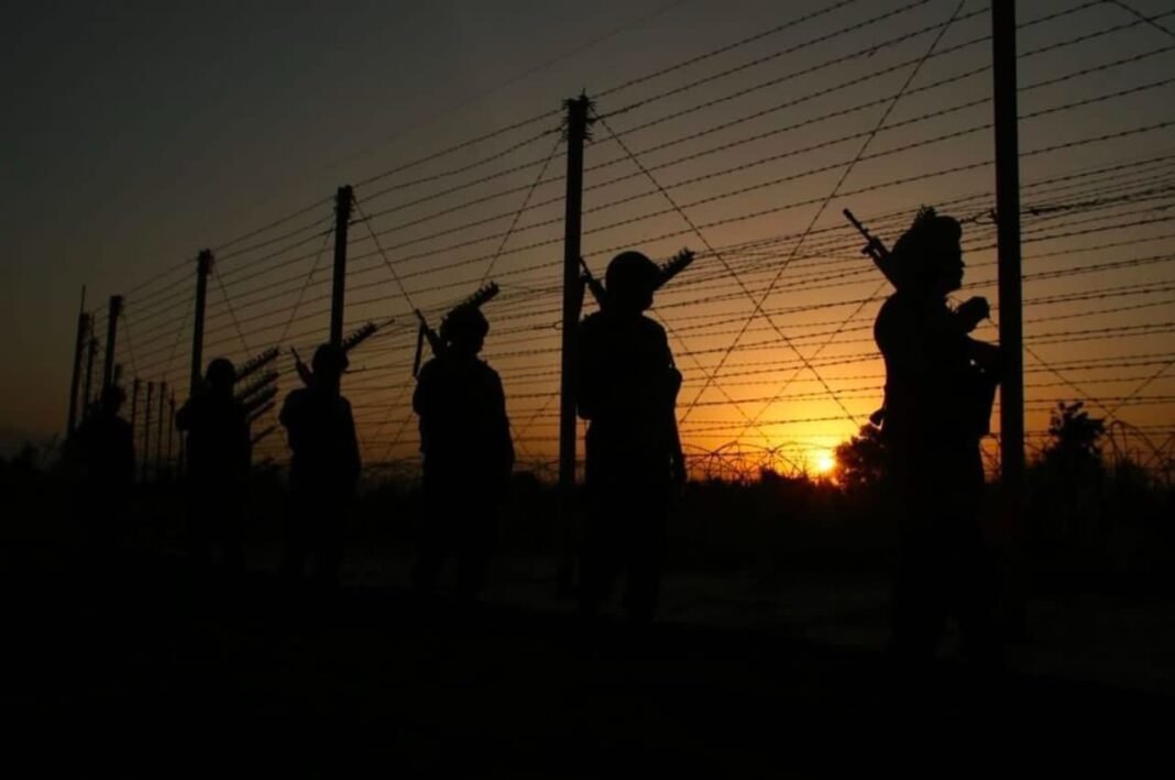 BSF Opens Fire at Suspicious Movement Along Pakistan Border in RS Pura Sector on New Year’s Eve