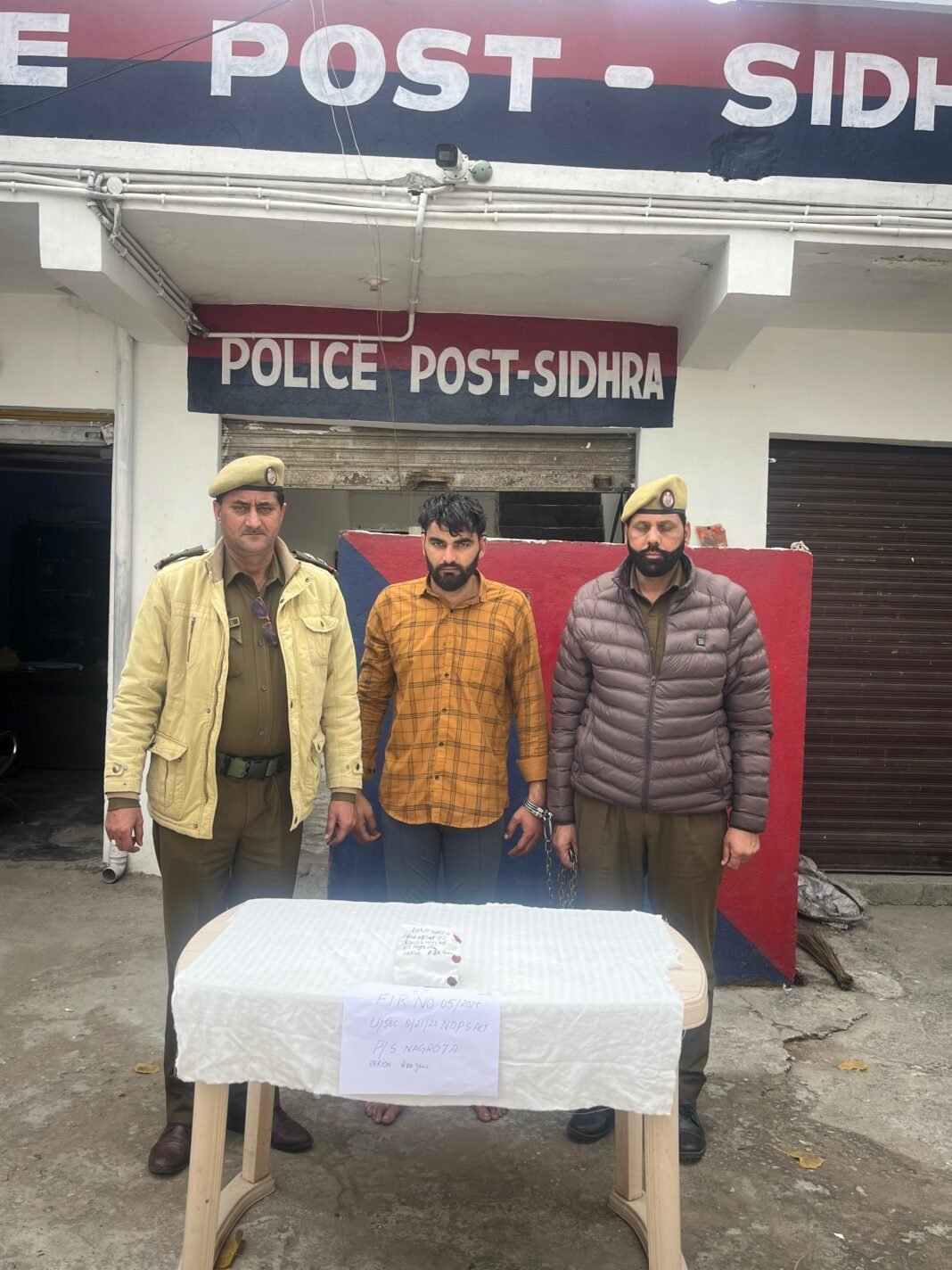 Police Arrests Drug Peddler with Heroin-like Substance in Sidhra