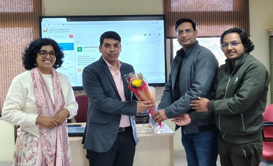 Dr. Bharat Bhushan Enlightens Scholars on Pandit Vishnu Digambar Paluskar’s Legacy in Music Education