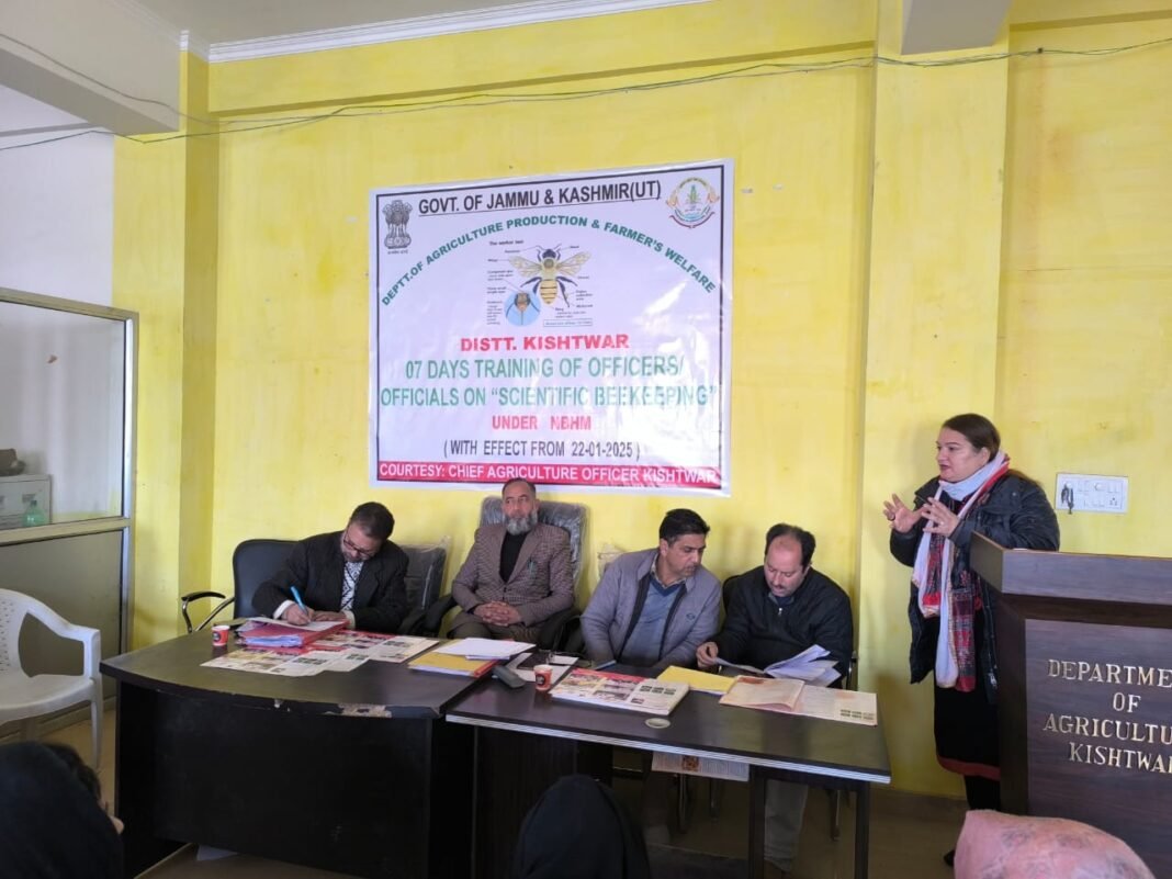 07 days Training Program commenced at CAO Office Kishtwar under NBHM
