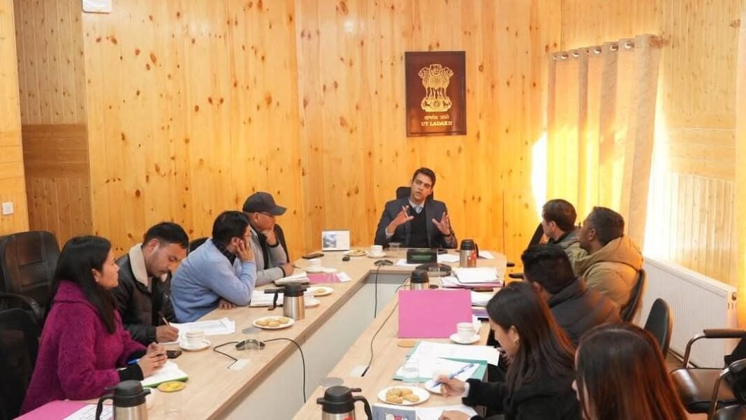 MD SIDCO Reviews Public Transport Operations in Ladakh
