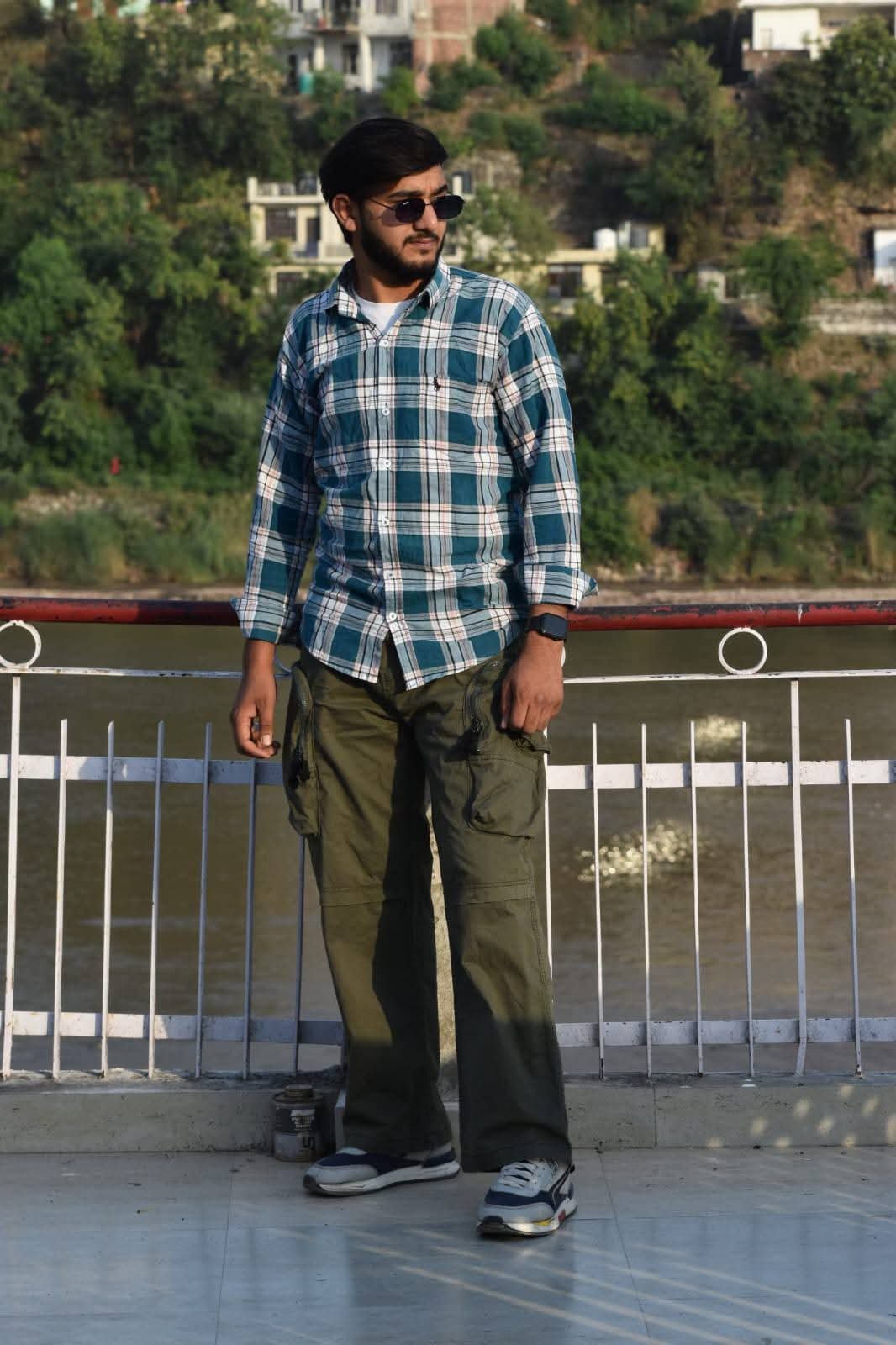 Aftab Hussain, son of Sub Inspector, Lal Hussain at present Kishtwar, resident of Champal, Teh Gundoh Distt Doda is the topper in GNM from paramedical college, Jammu.Wishing him the best of luck for the future endeavours.