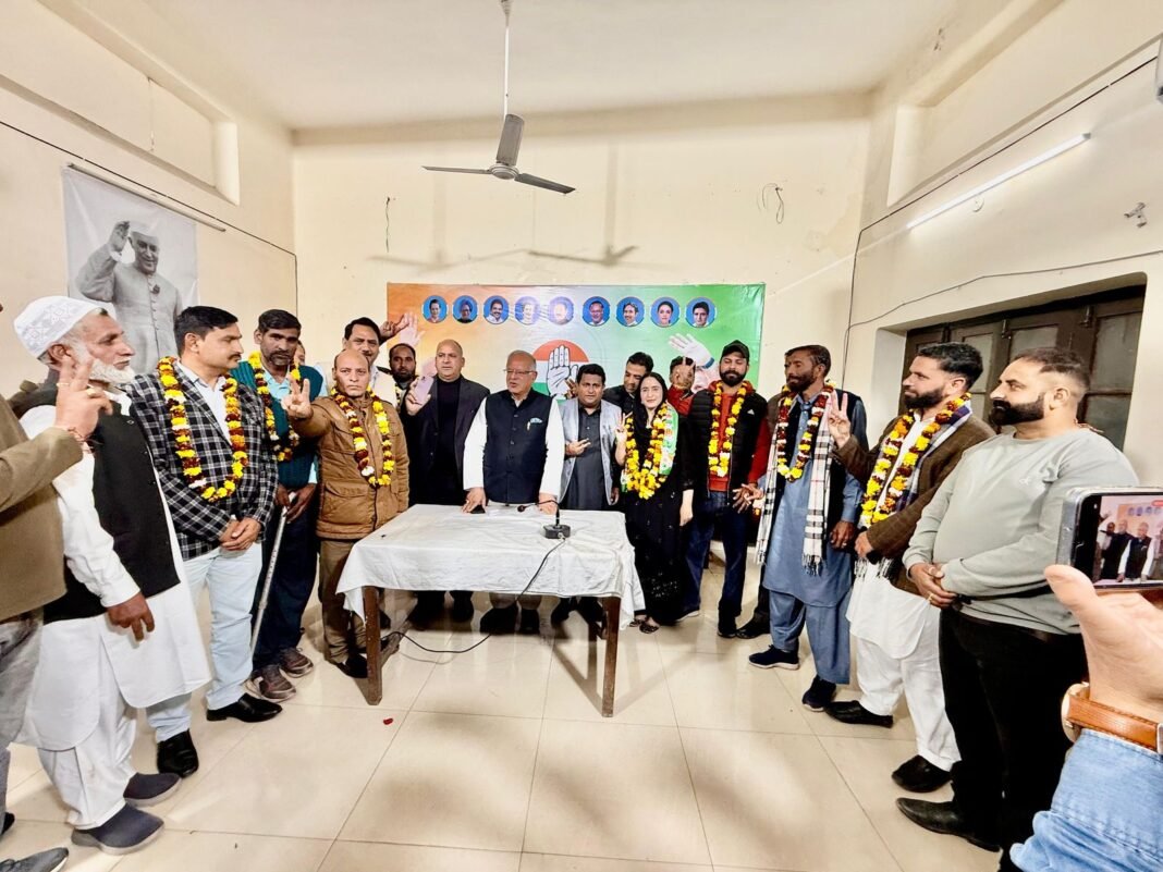 Several Panches, Sarpanches from Rajouri joined congress