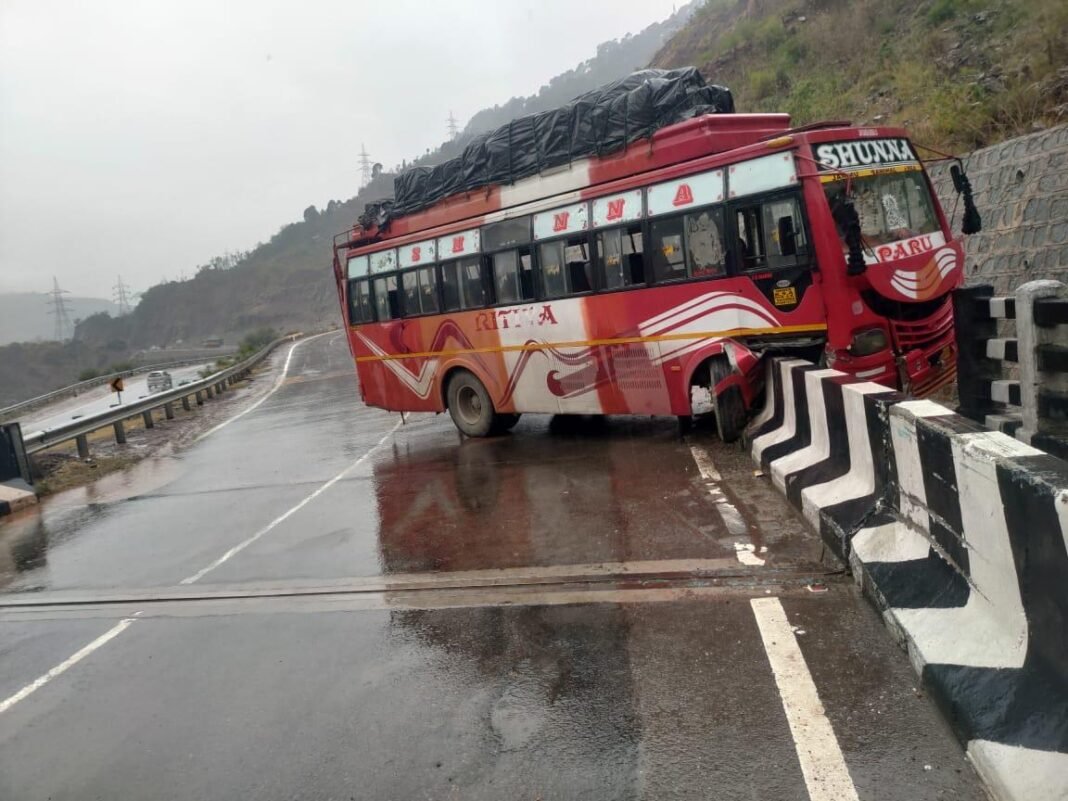 BUS SKIDS AND HITS BRIDGE RAILING ON JAMMU-SRINAGAR HIGHWAY; ALL PASSENGERS SAFE