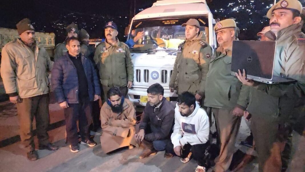 Doda Police Arrest Three Drug Peddlers, Seize 14 Grams of Heroin