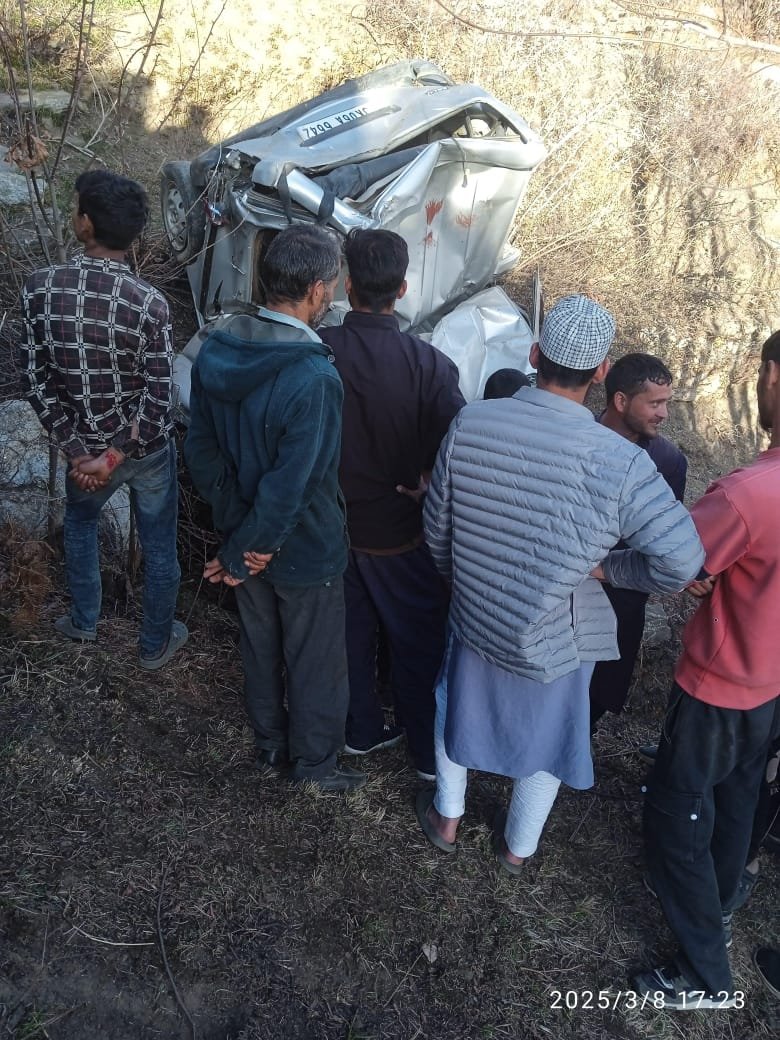 Seven people injured in a road mishap in Doda