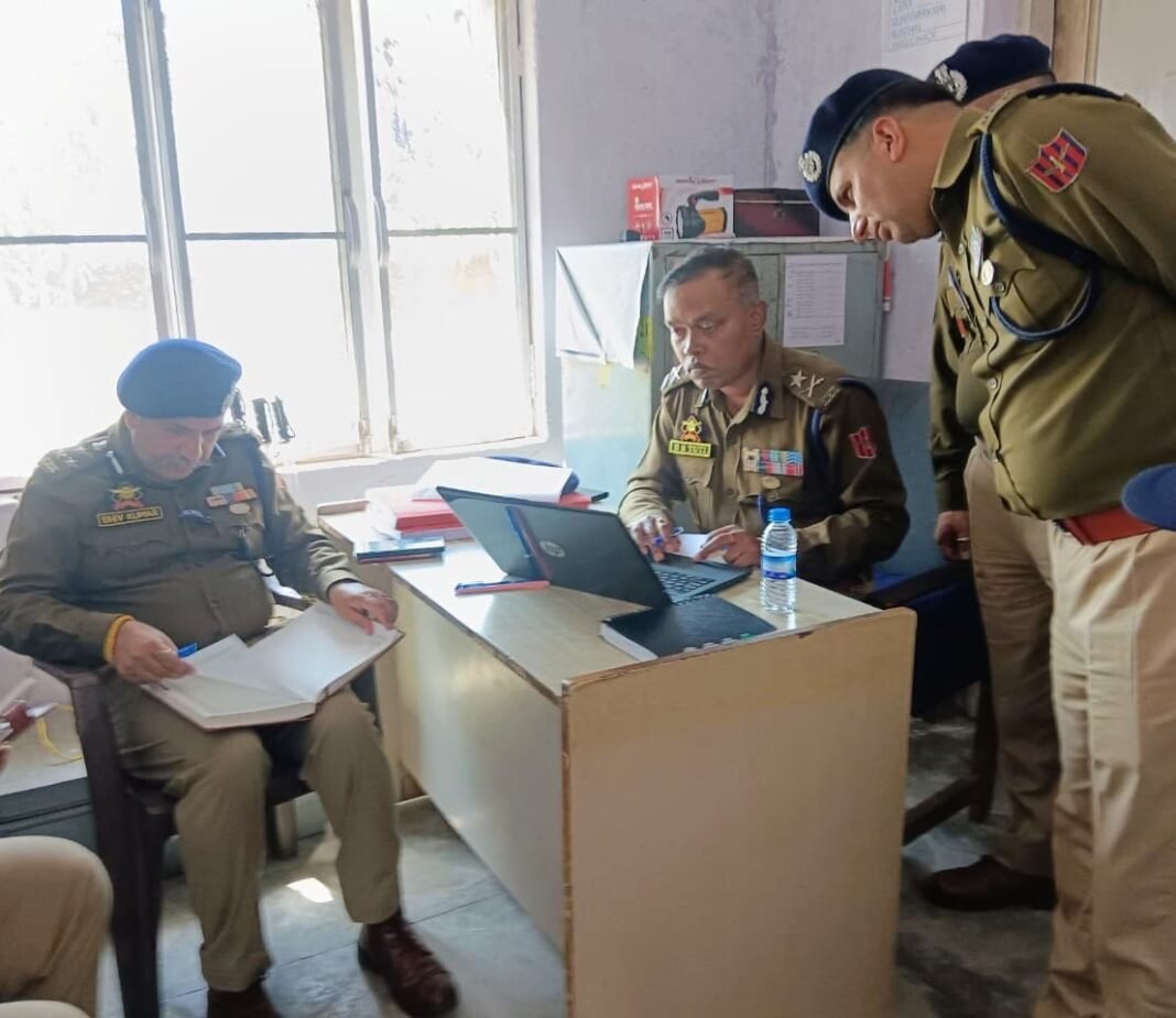 IGP Jammu reviews Operational Preparedness at Border Outposts in Kathua, Samba