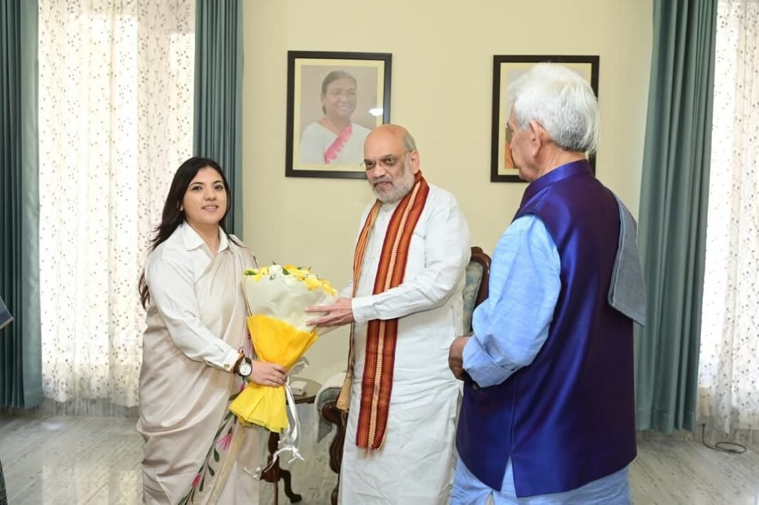 The family of Lt. Sh. Devender Singh Rana, Ex. MLA Nagrota called on Shri Amit Shah, Union Home Minister at Raj Bhawan, Jammu.