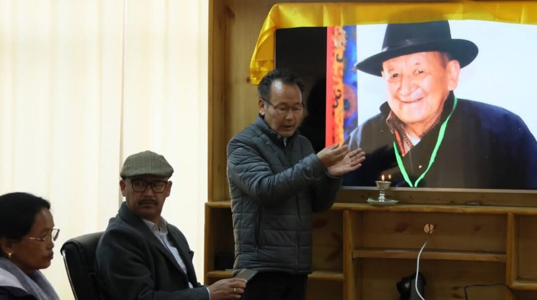 National Institute of Sowa – Rigpa organises condolence meet in memory of senior Amchi Gyurmet Namgail Zangpopa