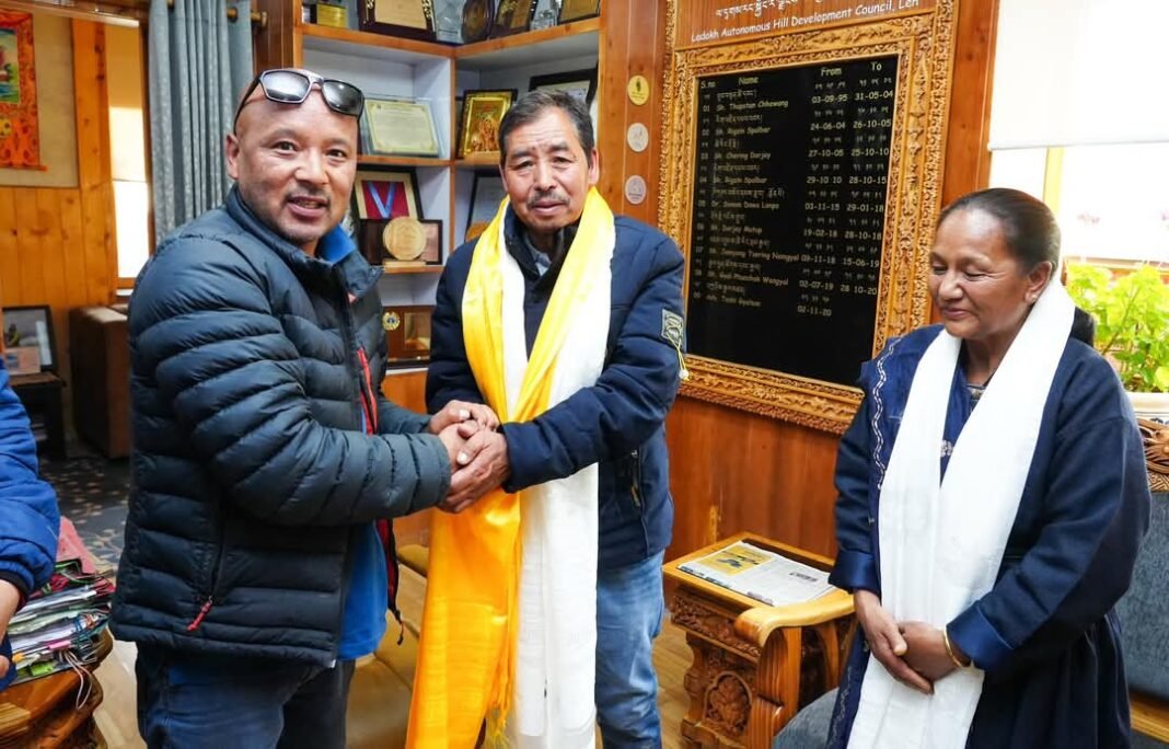 CEC Tashi Gyalson Congratulates UPSC Achiever Rigzin Angmo, Lauds Dedication