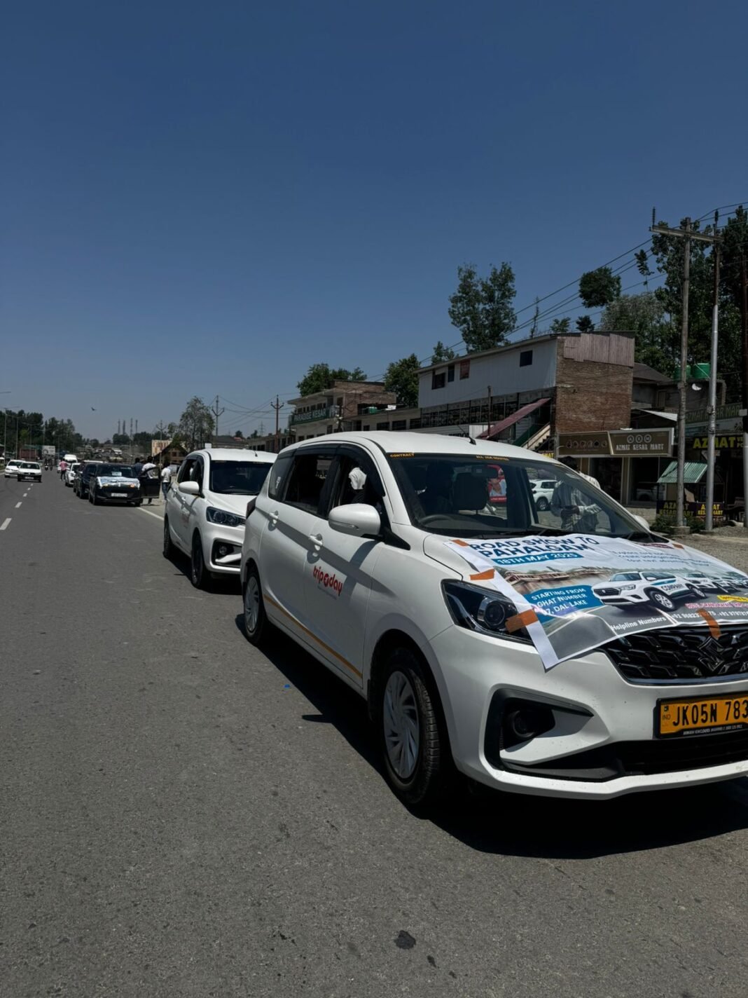 Our Homes Are Open: Tour Operators Drive Rally from Dal Lake to Pahalgam, Invite Tourists to Kashmir