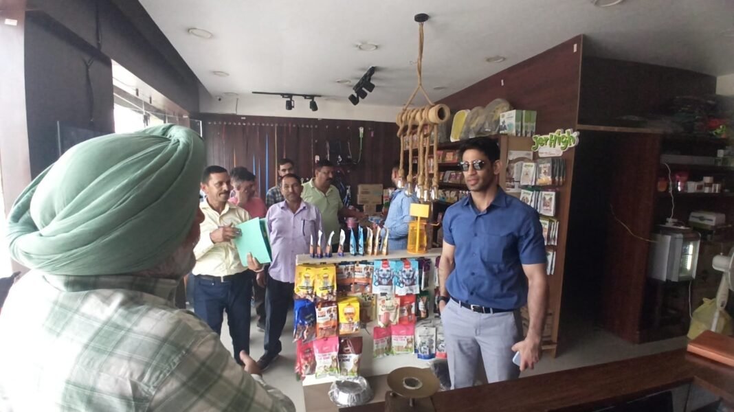 JMC Cracks Down on Unregistered Pet and Bird Shops Across Jammu