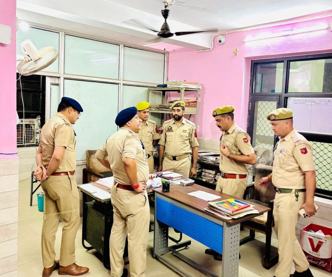 DIG JSK Range Shiv Kumar Sharma Pays Surprise Visit to Police Post Chinore
