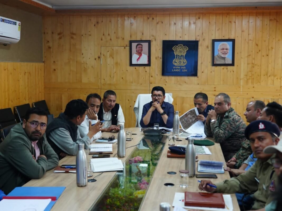 CEC Convenes Meeting to Review Four-Lane Road Project from Guphuks to Upshi via Stok and Martselang