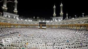 Kashmiri Haj Pilgrims Face Curtailed Stay Due to Flight Restrictions