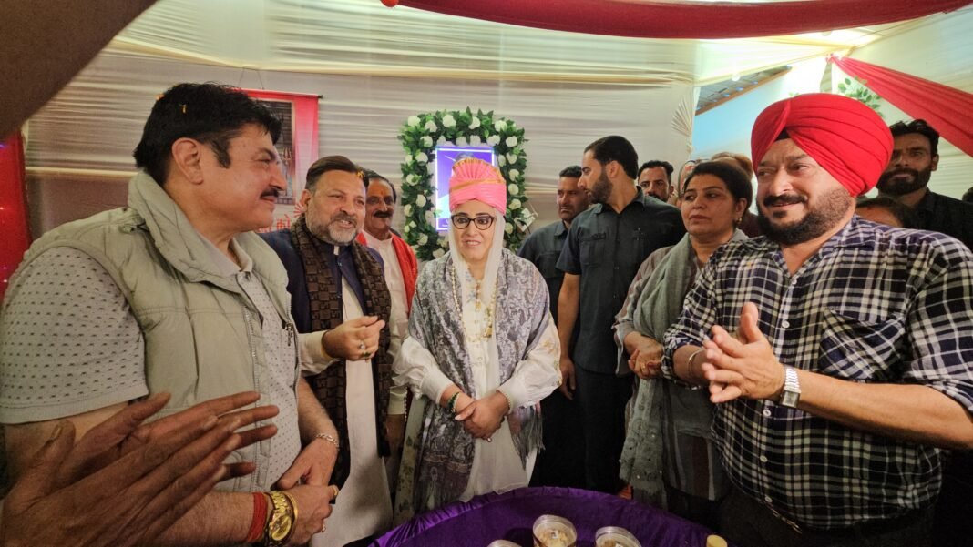 Dr Andrabi welcomes first batch of Amarnath Ji Yatris at Baltal, inaugurates Bahandara