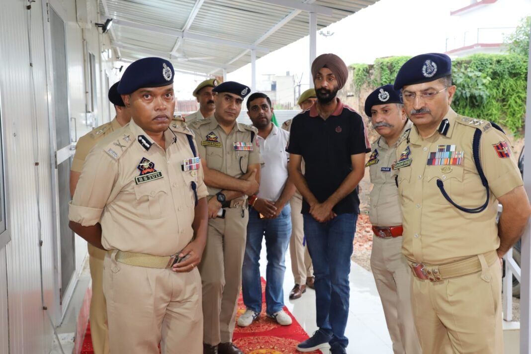 IGP Jammu inaugurates prefab barrack for jawans at Police Station Bishnah
