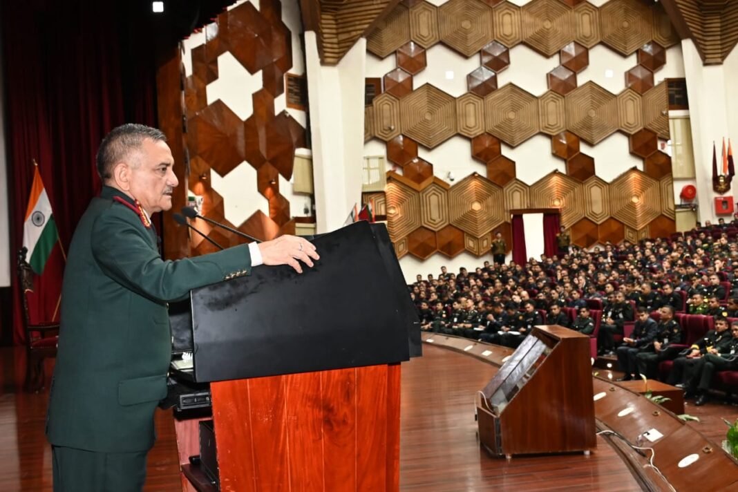 CDS visits Defence Services Staff College, Wellington