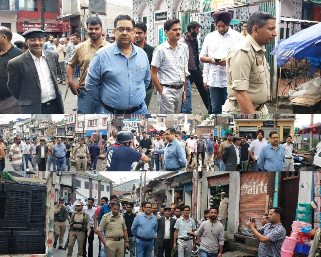 Bhaderwah Admin conducts market inspection, issues public advisory amid heavy rainfall