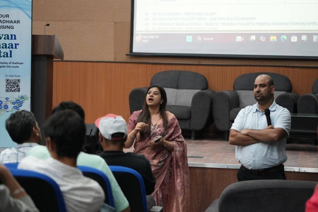 UIDAI Regional Office, Chandigarh conducts mega training program for Aadhaar Operators and Supervisors in Leh