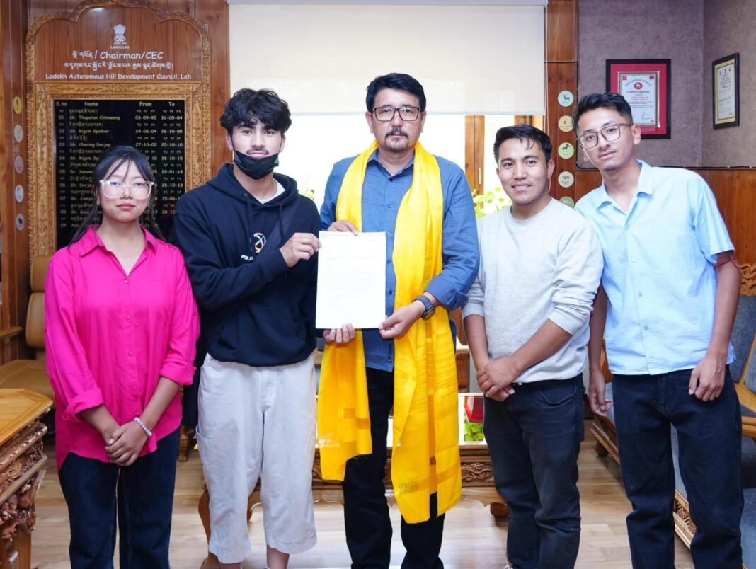 ABVP Ladakh Calls on CEC Tashi Gyalson