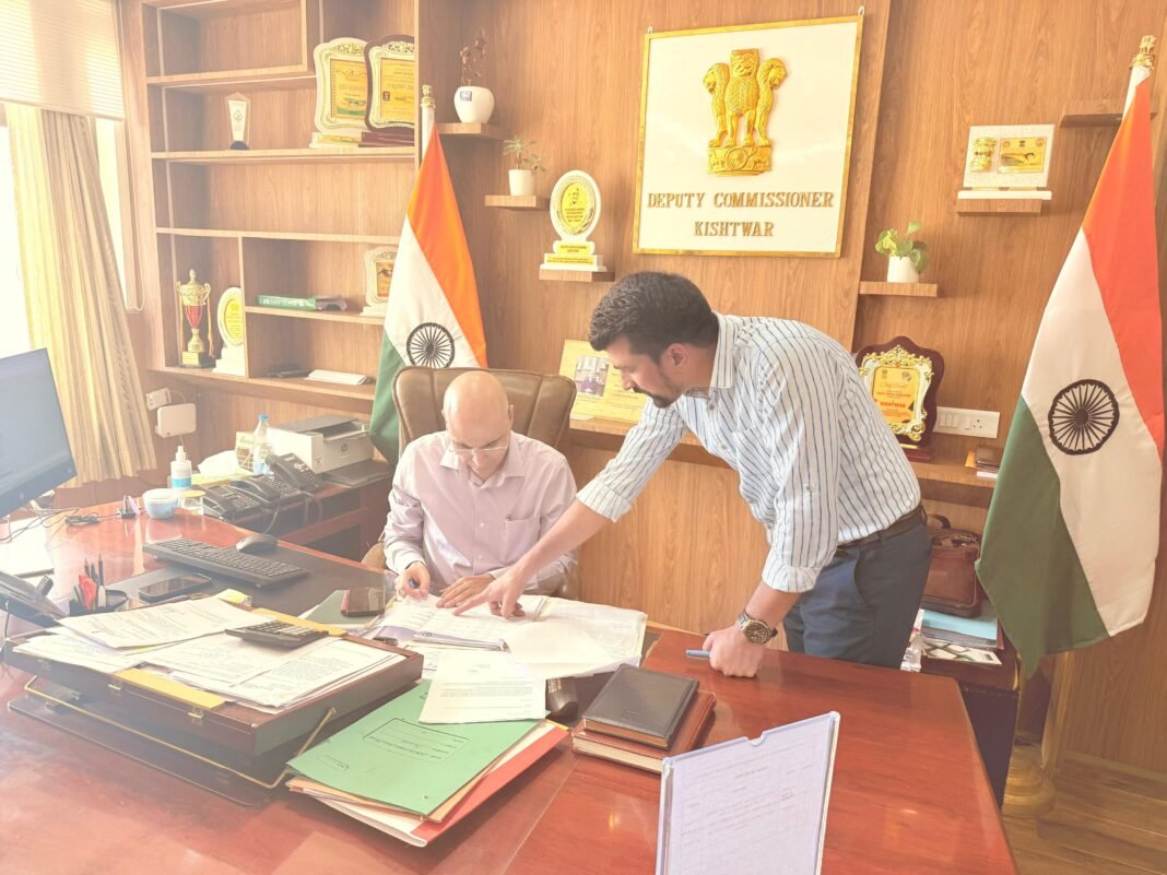 DC Kishtwar Disburses Compensation to 4 Families of Road Accident Victims; Cases Submitted by ARTO Kishtwar