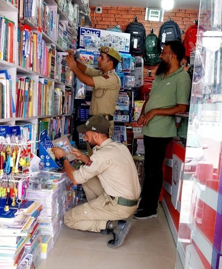 Police conducts multiple raids in bookshops across Kashmir in search of banned books