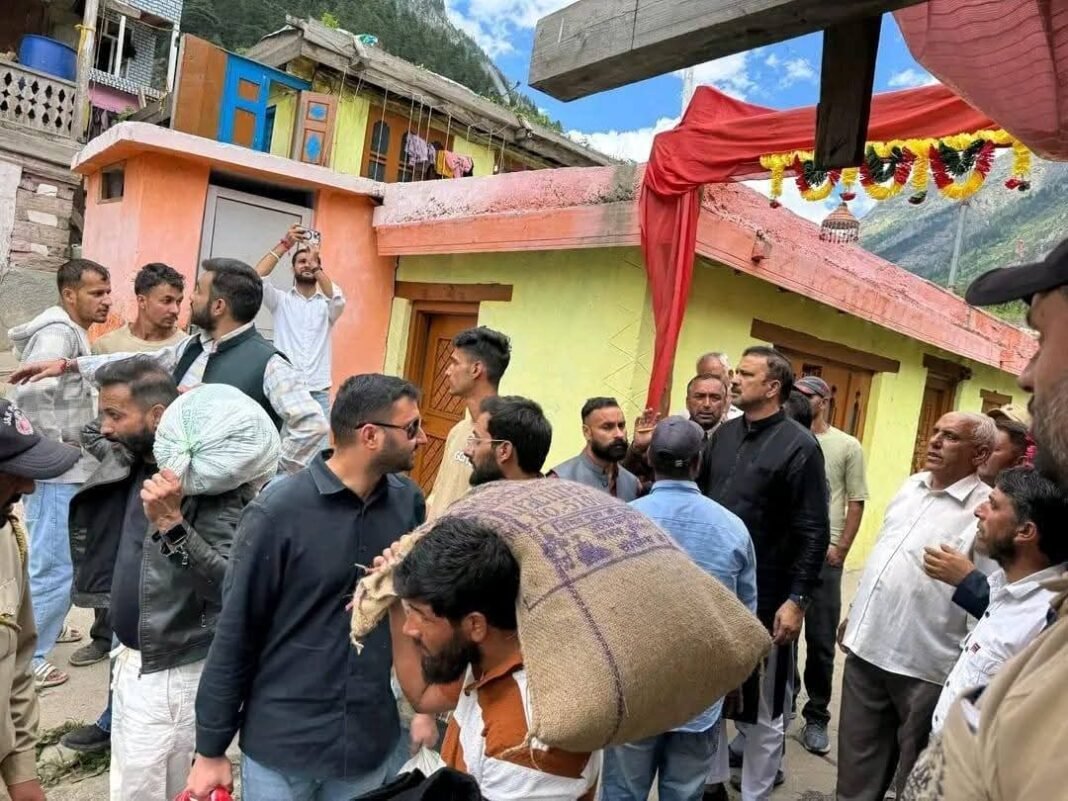 Former Minister Sajjad Ahmed Kichloo visits cloudburst-hit Chishoti, assures relief to victims