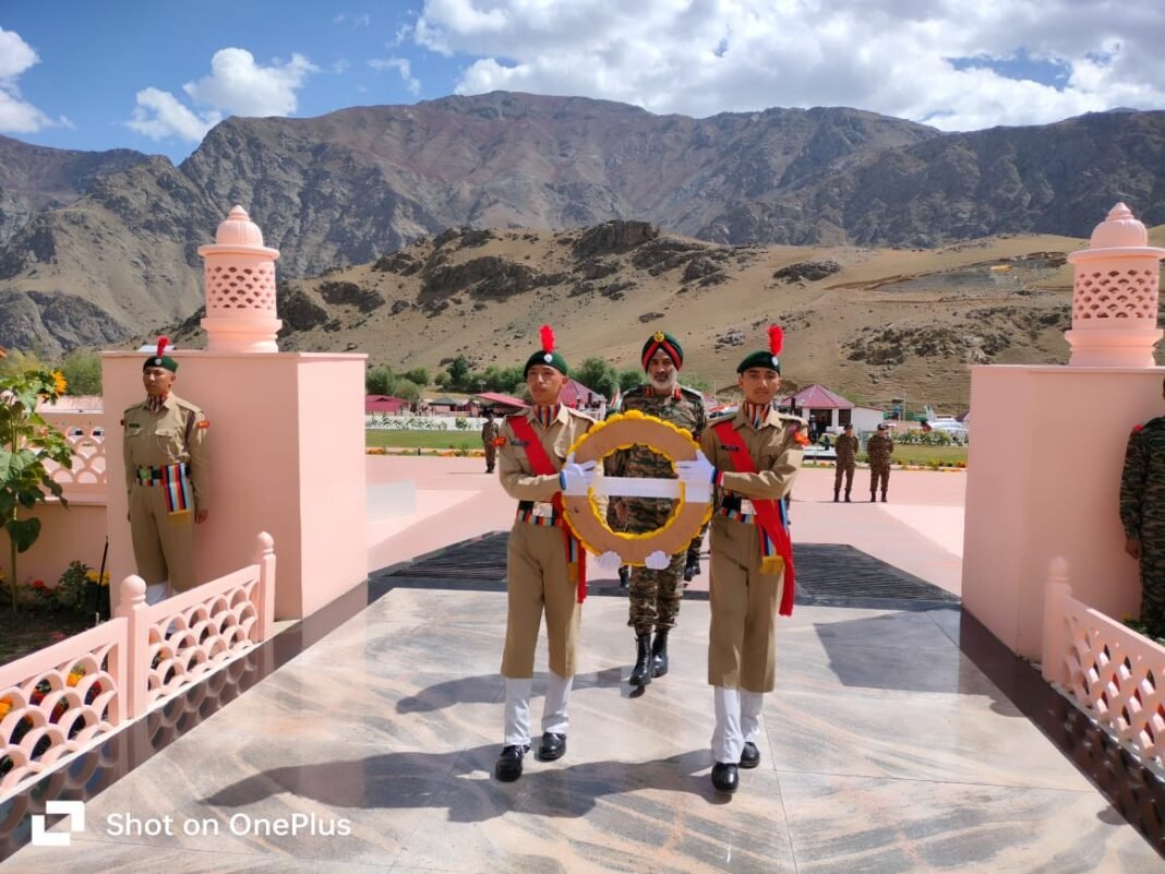 DIRECTOR GENERAL NCC VISITS 2 LADAKH BN NCC, KARGIL