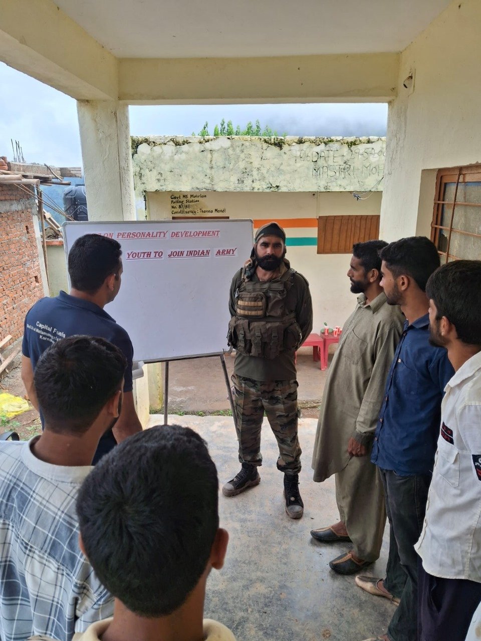 Indian Army Organises Lecture on Personality Development in Rajouri