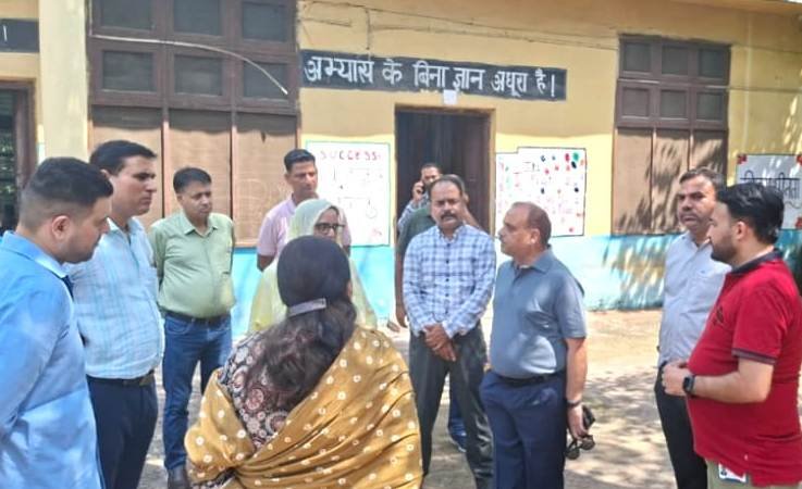 CEO Jammu reviews Safety of Schools amid inclement Weather