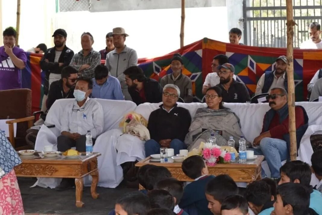 Government Middle School Chutuk Hosts Thrilling Inter-School Quiz, Games, and Painting Competition