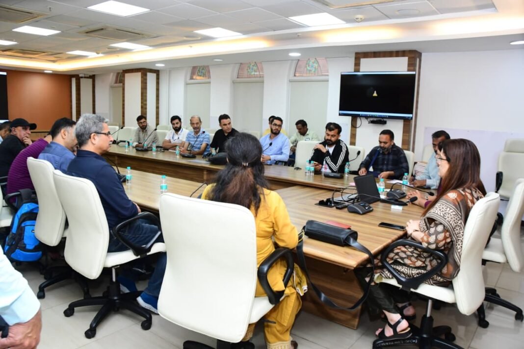 J&K Media Delegation Explores Mumbai’s BMC Headquarters, Gains Insight into India’s Largest Civic Body and Disaster Management Systems