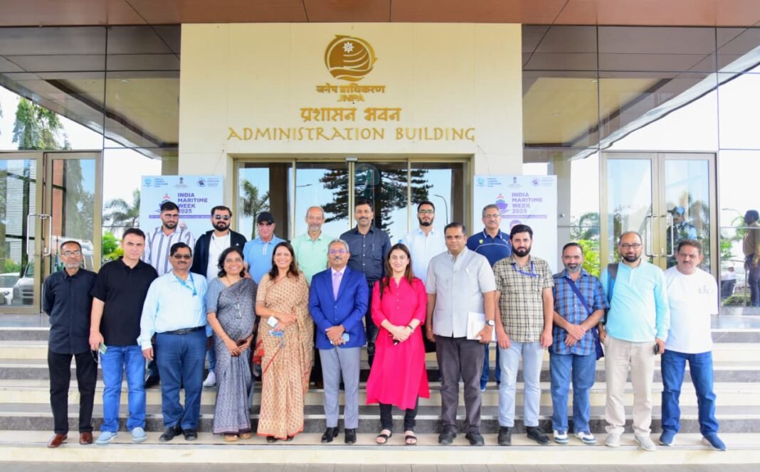 PIB J&K Media Tour to Mumbai begins with visit to Jawaharlal Nehru Port Authority