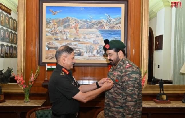 Army Chief Felicitates Actor Lt Col (Hony) Mohanlal for Service, Social Contributions