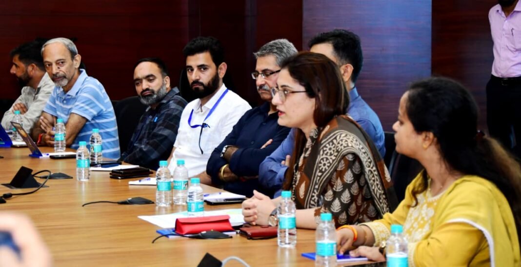 PIB J&K Media Delegation Visits BMC and MMRDA