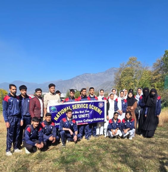 GDC Kishtwar launches cleanliness drive in campus