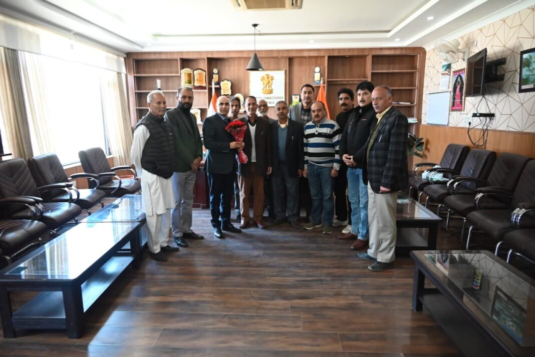 Civil Society Kishtwar holds introductory meet with DC Kishtwar