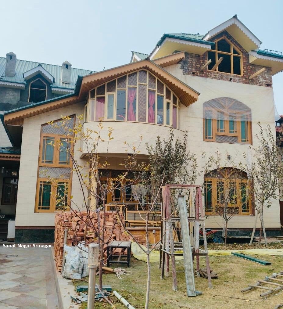 ACB Books Director State Motor Garages in disproportionate Assets case